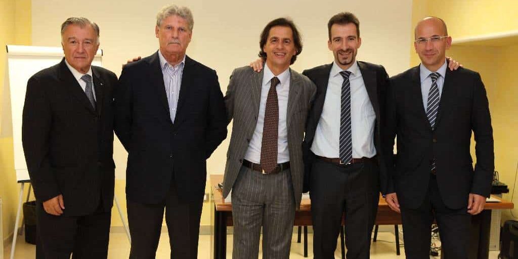 FOTO DOTTORE CONVEGNO2012 (1)